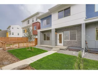 Photo #5: 2494017 Listing 