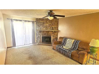 Photo #2: 2495451 Listing