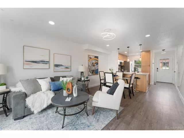 MLS: 2496730 Condo For Sale