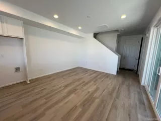 Photo #3: 2498047 Listing