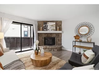 Photo #4: 2498440 Listing 
