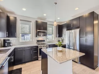 Photo #5: 2499601 Listing 