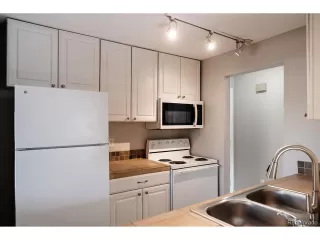 Photo #2: 2499923 Listing