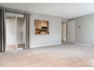 Photo #4: 2499923 Listing