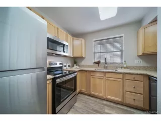 Photo #5: 2500401 Listing