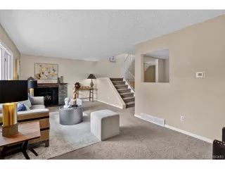 Photo #3: 2503762 Listing