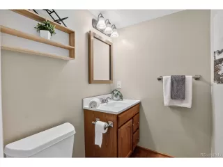 Photo #5: 2503762 Listing