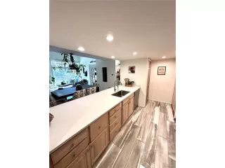 Photo #3: 2505991 Listing