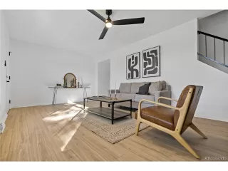 Photo #2: 2508033 Listing