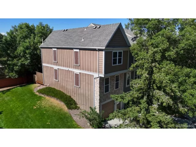 MLS: 2509669 Condo For Sale