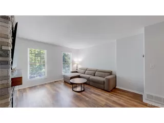 Photo #4: 2509669 Listing