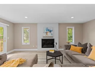 Photo #2: 2511039 Listing