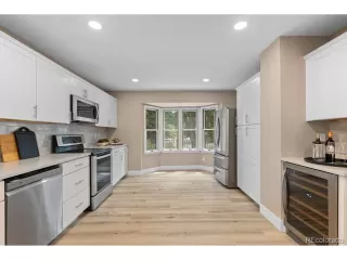 Photo #4: 2511039 Listing