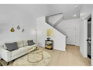 Photo #2: 2514335 Listing