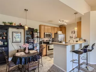 Photo #5: 2516801 Listing