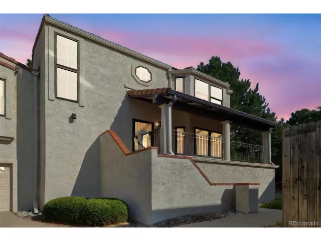 MLS: 2520795 Condo For Sale