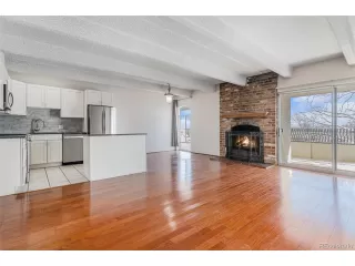 Photo #3: 2526032 Listing