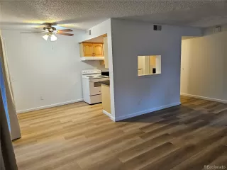 Photo #2: 2527159 Listing