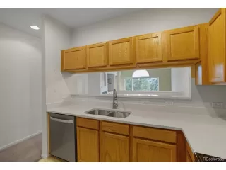 Photo #3: 2527511 Listing