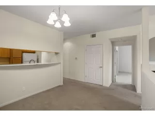 Photo #4: 2527511 Listing