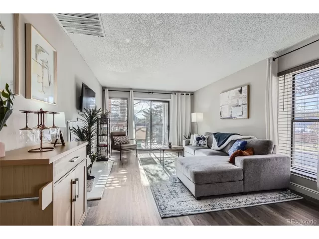 MLS: 2533317 Condo For Sale