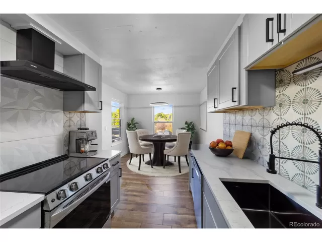 MLS: 2535444 Condo For Sale