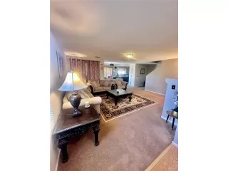 Photo #6: 2541425 Listing