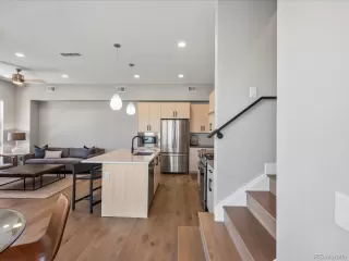 Photo #6: 2542208 Listing 