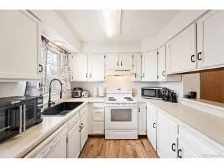 Photo #2: 2546818 Listing