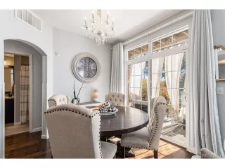 Photo #5: 2546977 Listing