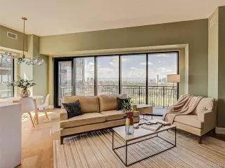 Photo #6: 2547021 Listing