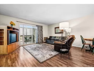 Photo #3: 2548418 Listing