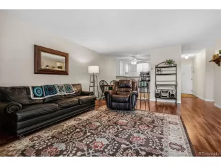 Photo #4: 2548418 Listing