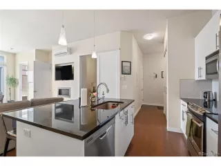 Photo #5: 2550135 Listing 