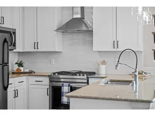 Photo #3: 2553210 Listing