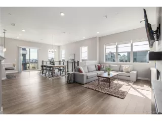 Photo #2: 2555098 Listing 