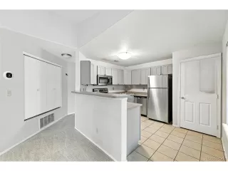 Photo #4: 2555941 Listing 