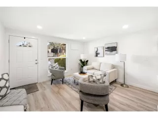 Photo #3: 2557206 Listing