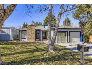 More Details about MLS # 2557461 : 11902 E MAPLE AVE AURORA CO 80012
