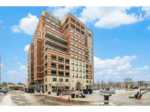 MLS: 2559336 Condo For Sale