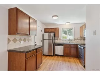 Photo #5: 2561048 Listing