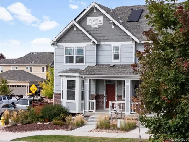 MLS: 2562489 Condo For Sale