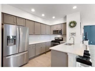 Photo #4: 2562489 Listing