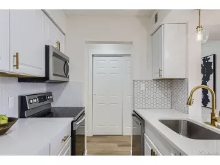 Photo #4: 2562712 Listing