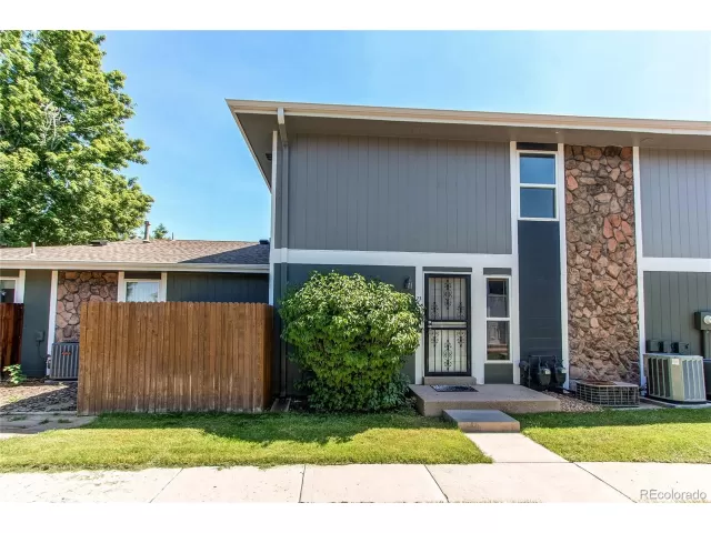 MLS: 2563494 Condo For Sale