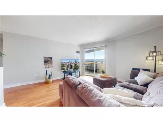 Photo #4: 2564641 Listing