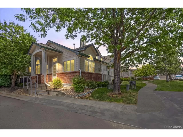 MLS: 2565190 Condo For Sale