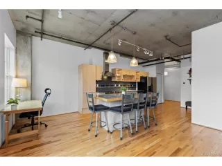 Photo #5: 2565280 Listing 