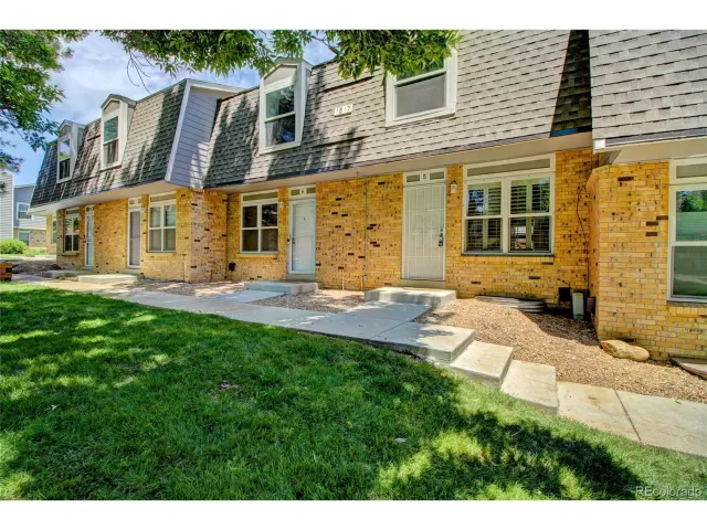 MLS: 2568563 Condo For Sale