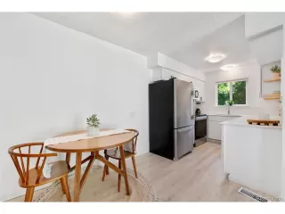 Photo #4: 2570478 Listing